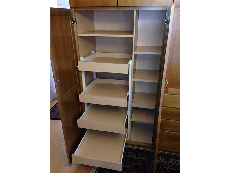 Pantry pull-out shelving